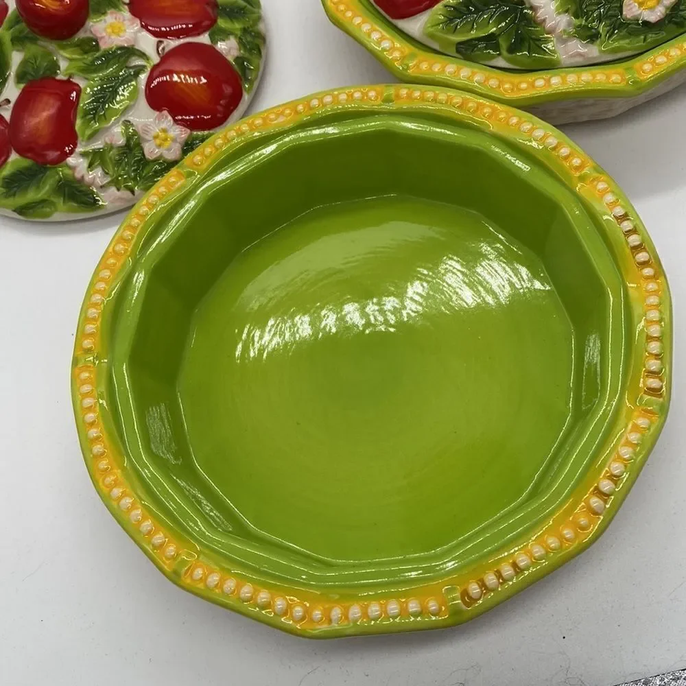 Temp-tations Hand Crafted and Hand Painted by Tara Set Mini Apple Dishes